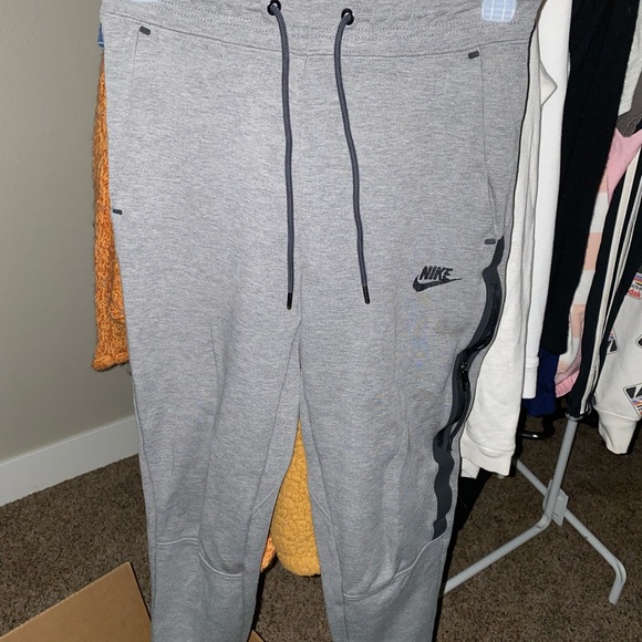 Nike Pants - Nike sweats with zippers